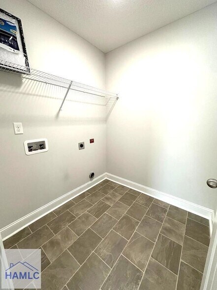 Building Photo - 156 Hamlet Ct