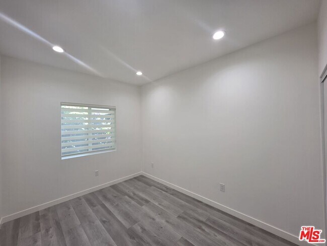 Building Photo - 25226 Loytan St