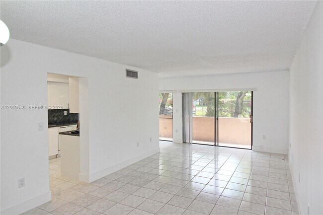 Building Photo - 5800 SW 127th Ave