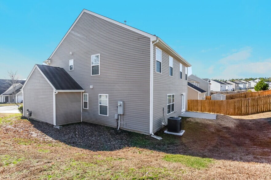 Building Photo - 1148 Aprilia Ln