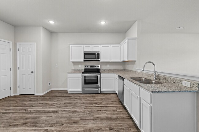 Building Photo - 2287 S Ouachita Dr