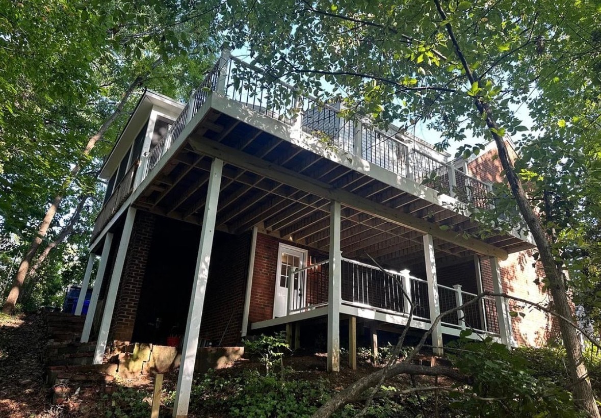 Building Photo - 2136 N Troy St