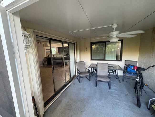 Building Photo - 191 NE 6th Ct