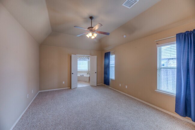 Building Photo - 1501 W Birmingham St