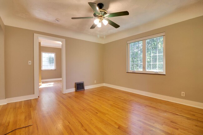 Building Photo - Lenox Township home on 7 acres