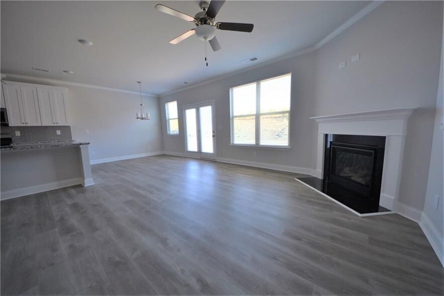 Building Photo - 246 Hellen Vly Dr