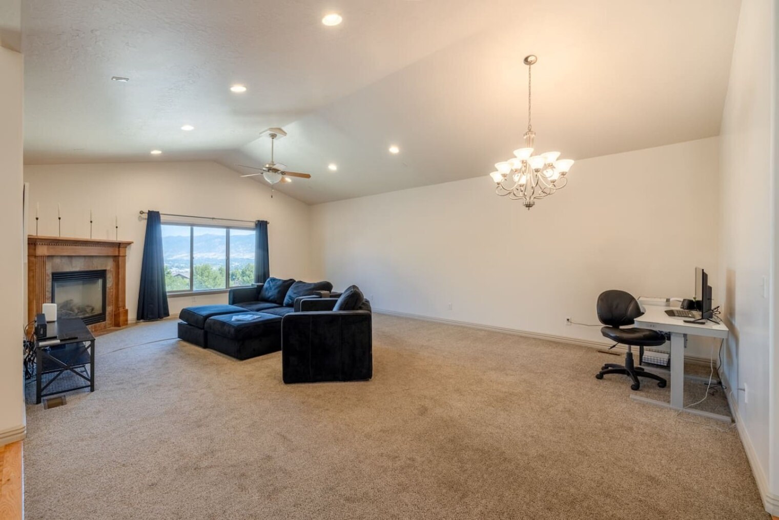 Building Photo - 210 Edgewood Cir