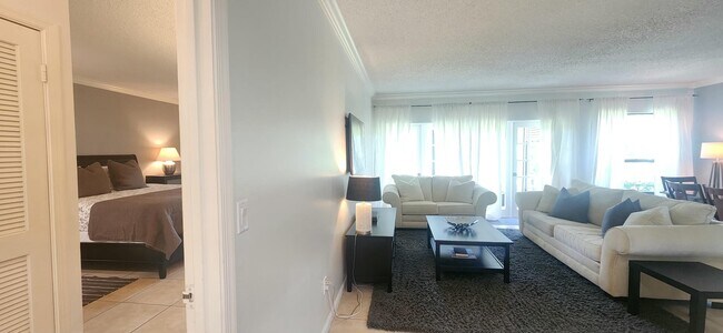 Building Photo - 11863 Wimbledon Cir
