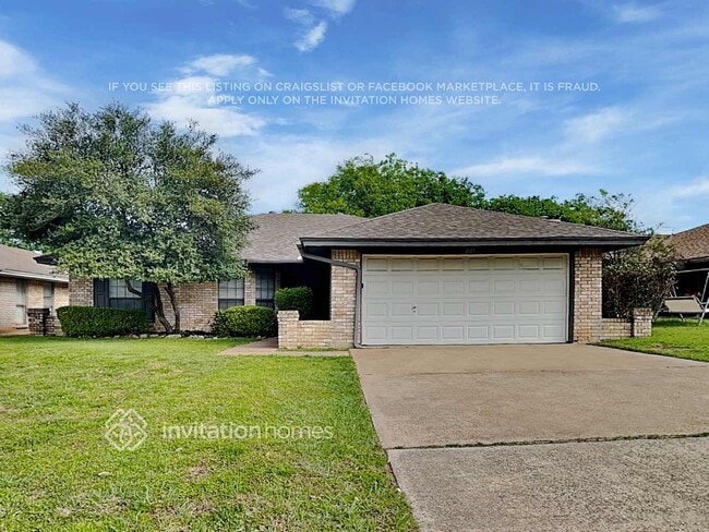 Building Photo - 2127 Chapel Downs Dr