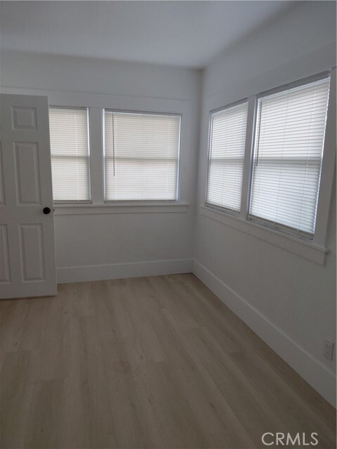 Building Photo - 154 N 1st St