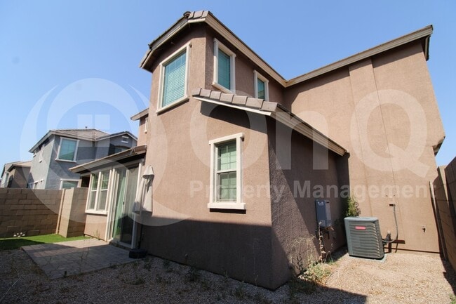 Building Photo - 222 N 56th Pl