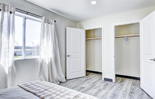 Building Photo - 27 Moka Pl