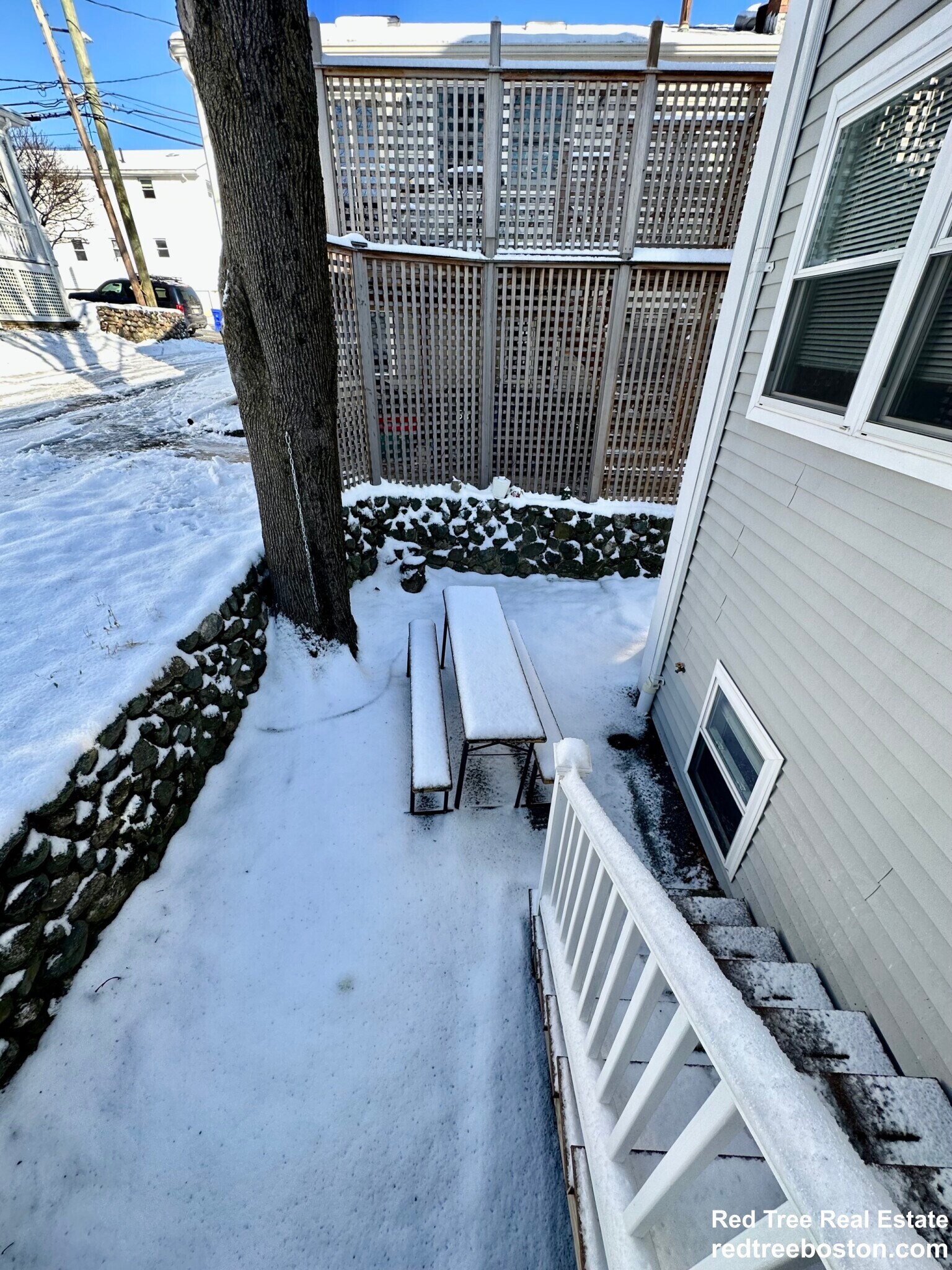 Building Photo - 62 Dunboy St