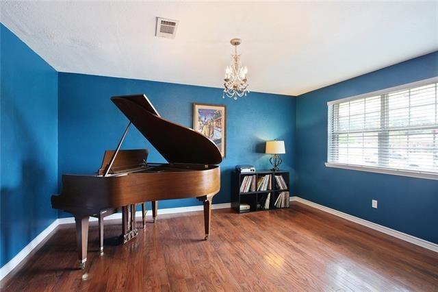 Building Photo - 2005 Satsuma Ave