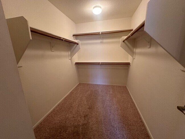 Building Photo - LYONS GATE COMMUNITY, 3PLUS DEN TWO STORY ...