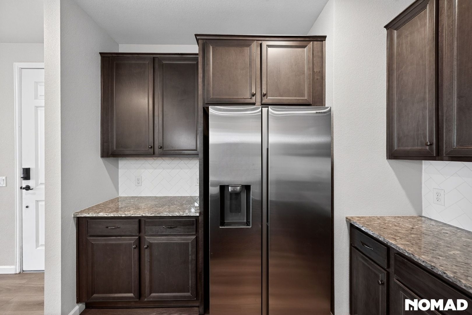 Building Photo - 6153 N Ceylon St