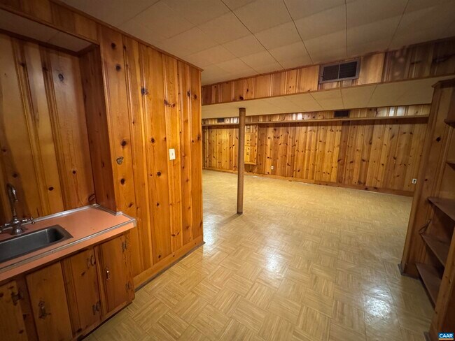 Building Photo - 126 Azalea Dr