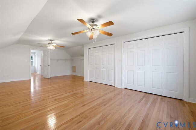 Building Photo - 6613 St Laurence Dr