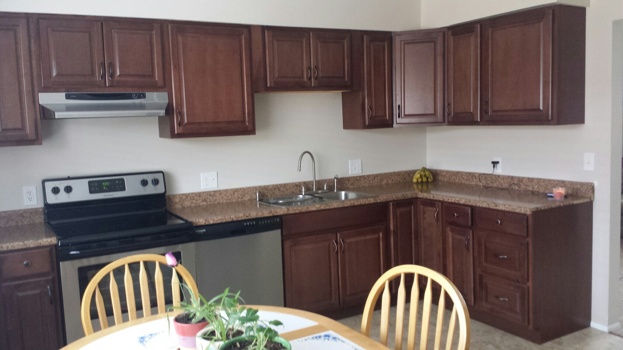 Spacious kitchen - 133 S 18th Ave