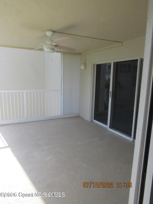 Building Photo - 606 Shorewood Dr