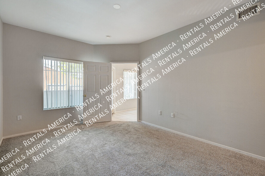 Building Photo - 9303 Gilcrease Ave