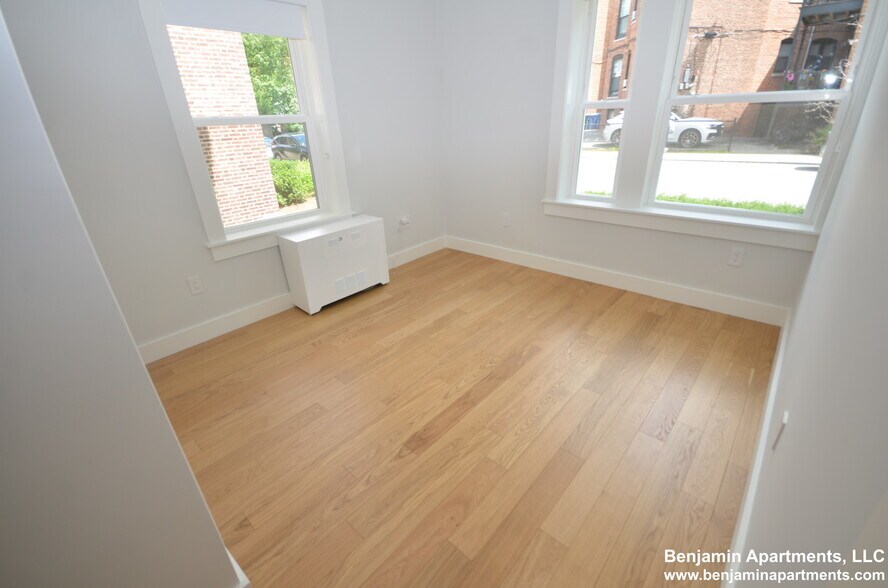 Building Photo - 35 South St