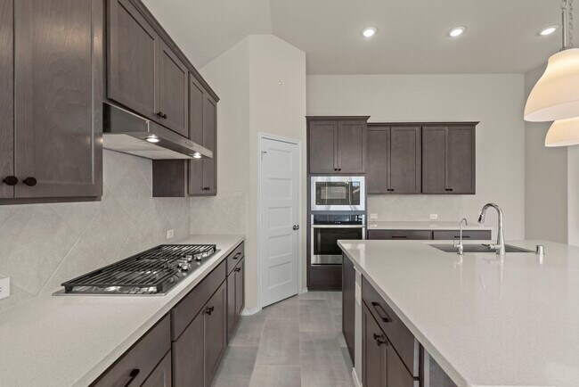 Building Photo - 25402 Kidwiler Dr