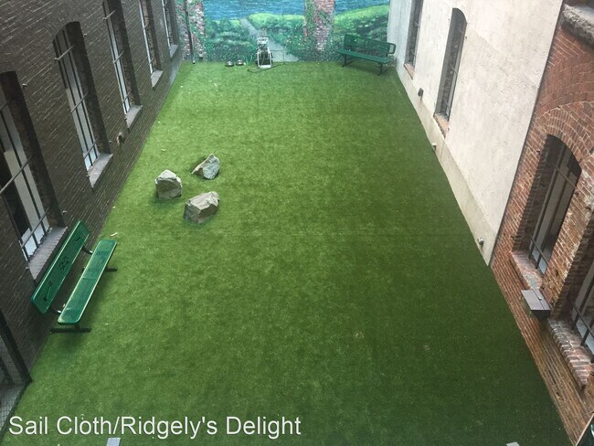 Building Photo - 675 Melvin Dr