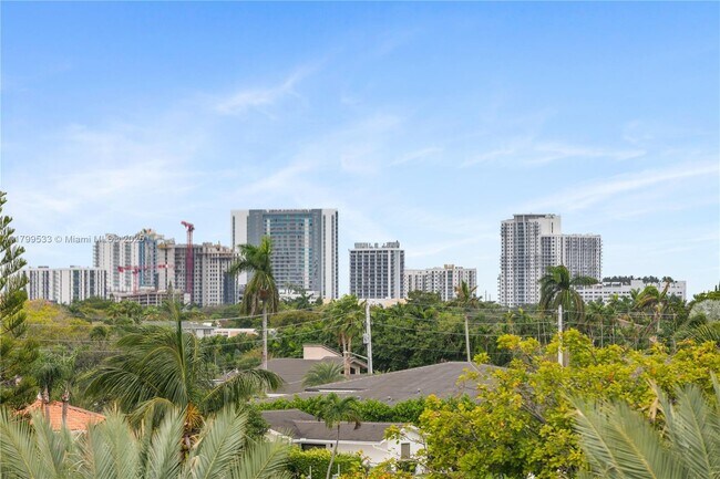 Building Photo - 2000 Atlantic Shores Blvd