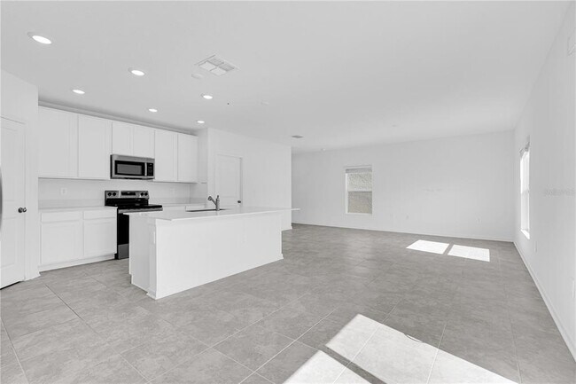 Building Photo - 1819 Weir Blvd