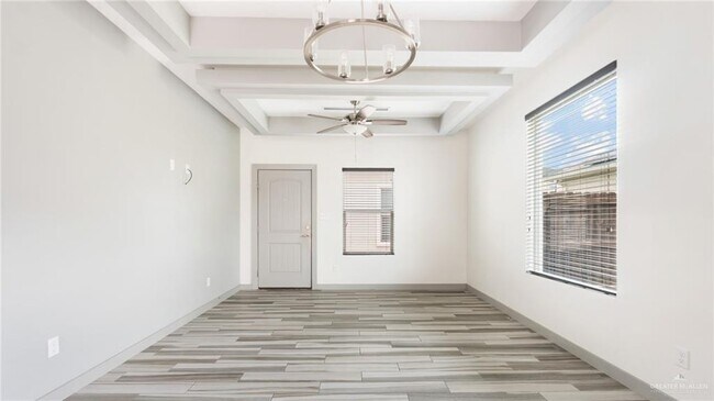 Building Photo - 18 Taxco Ct