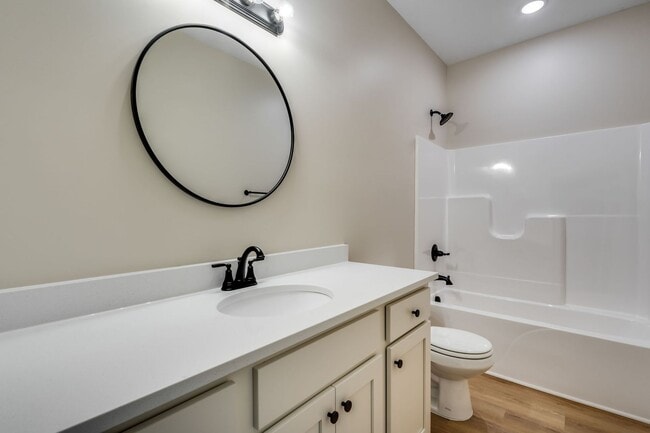 Building Photo - Pineway Maxwell Plan