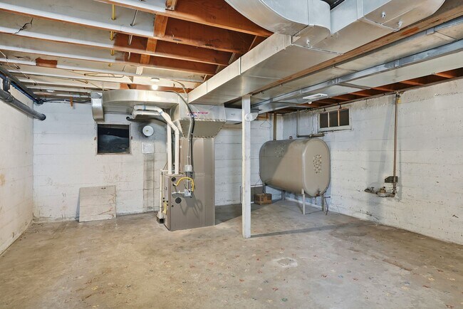 Building Photo - 12707 E Main Ave