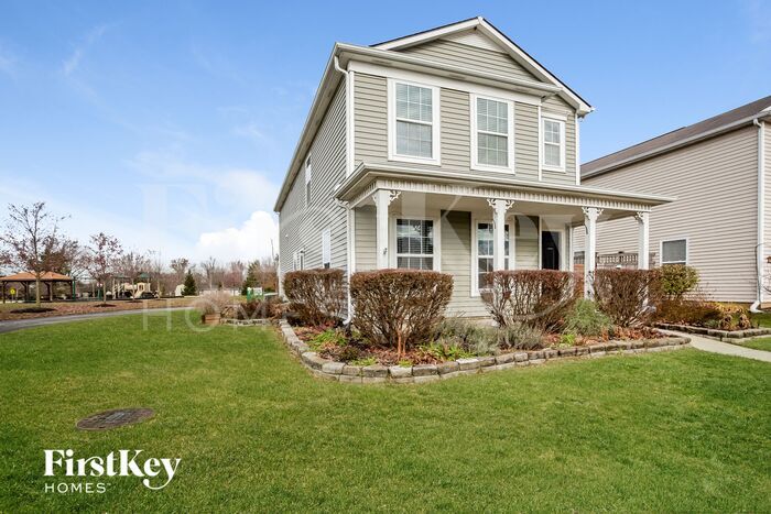 Building Photo - 10074 Golden Dr