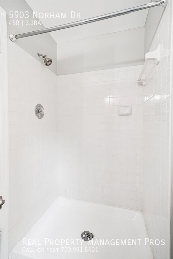 Building Photo - 5903 Norham Dr