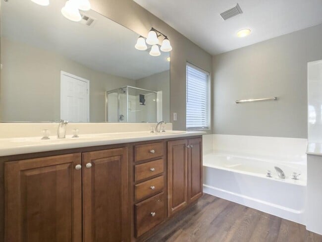 Building Photo - 2622 W Florentine Rd