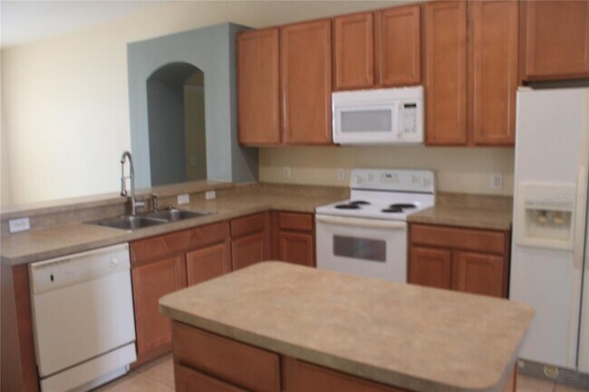 Building Photo - 3020 Eagle Crossing Dr