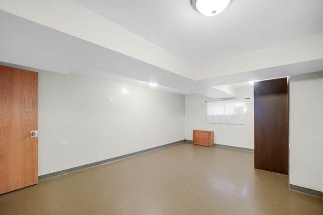 Building Photo - 8233 S Langley Ave