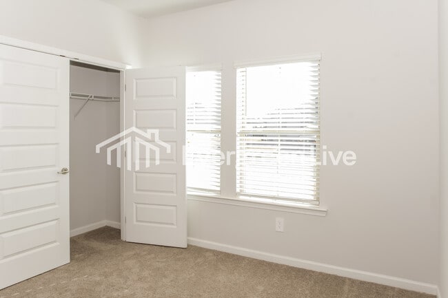 Building Photo - 103 Ashby Pond Dr