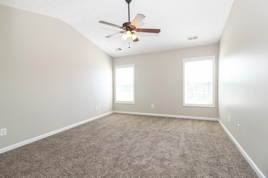 Building Photo - 317 Park Creek Ridge