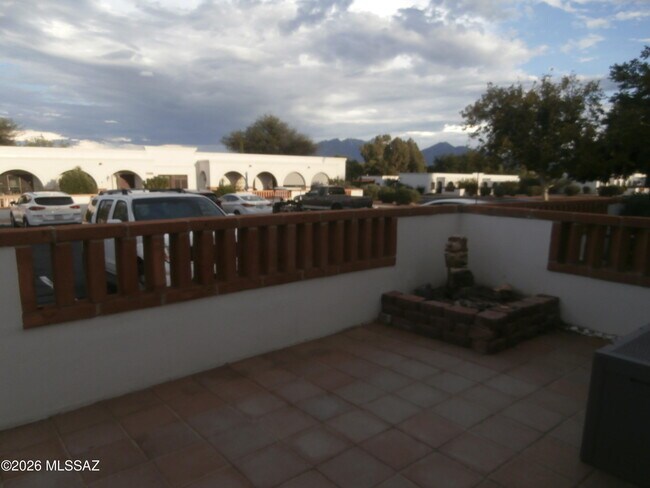 Building Photo - 248 S Paseo Lobo