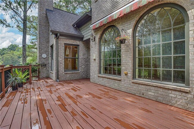 Building Photo - 6295 Windward Pkwy