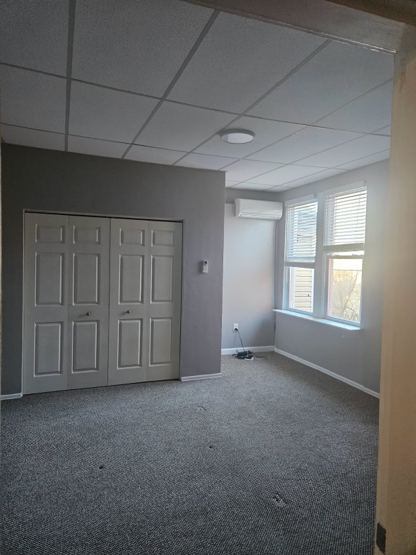 Building Photo - 325 W Main St