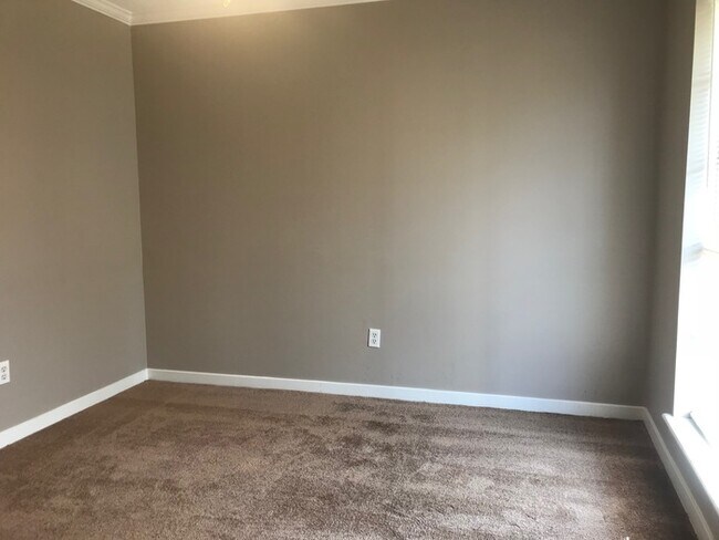 Building Photo - Beautiful Home for Lease!