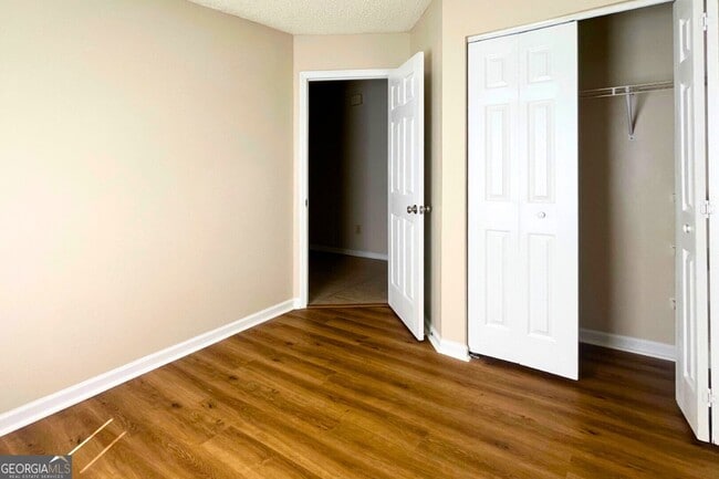 Building Photo - 167 Talbot Ct