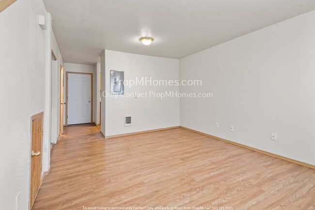 Building Photo - Charming Townhome in South-East Portland: ...