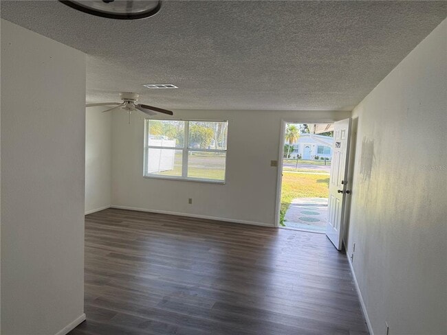 Building Photo - 5320 S Lockwood Ridge Rd