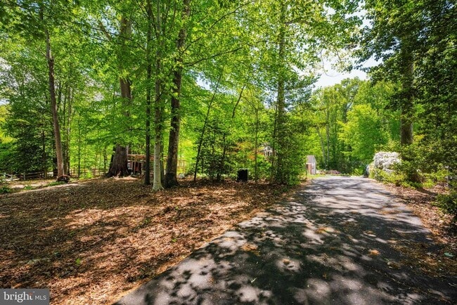 Building Photo - 7362 Clifton Rd