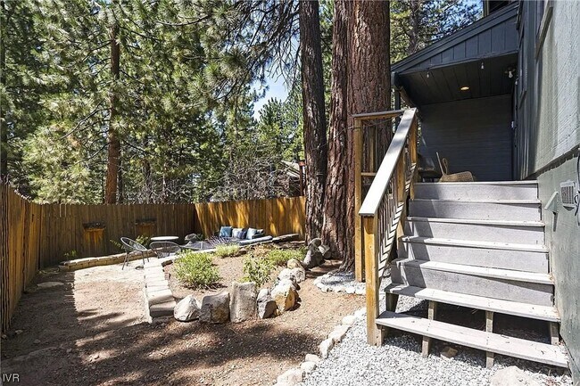 Building Photo - Pet Friendly