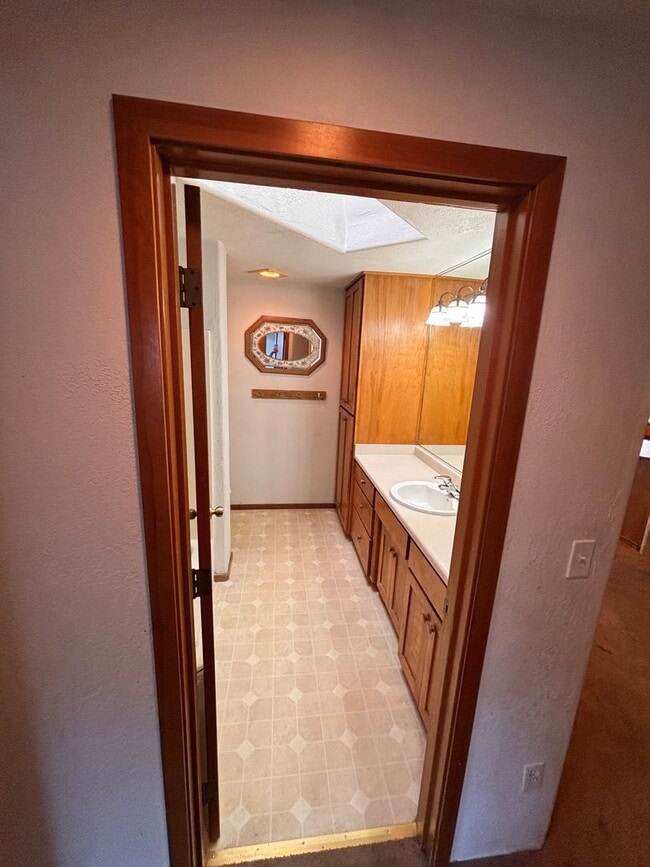 Building Photo - Beautiful 4 bedroom 2 bathroom home coming soon!!